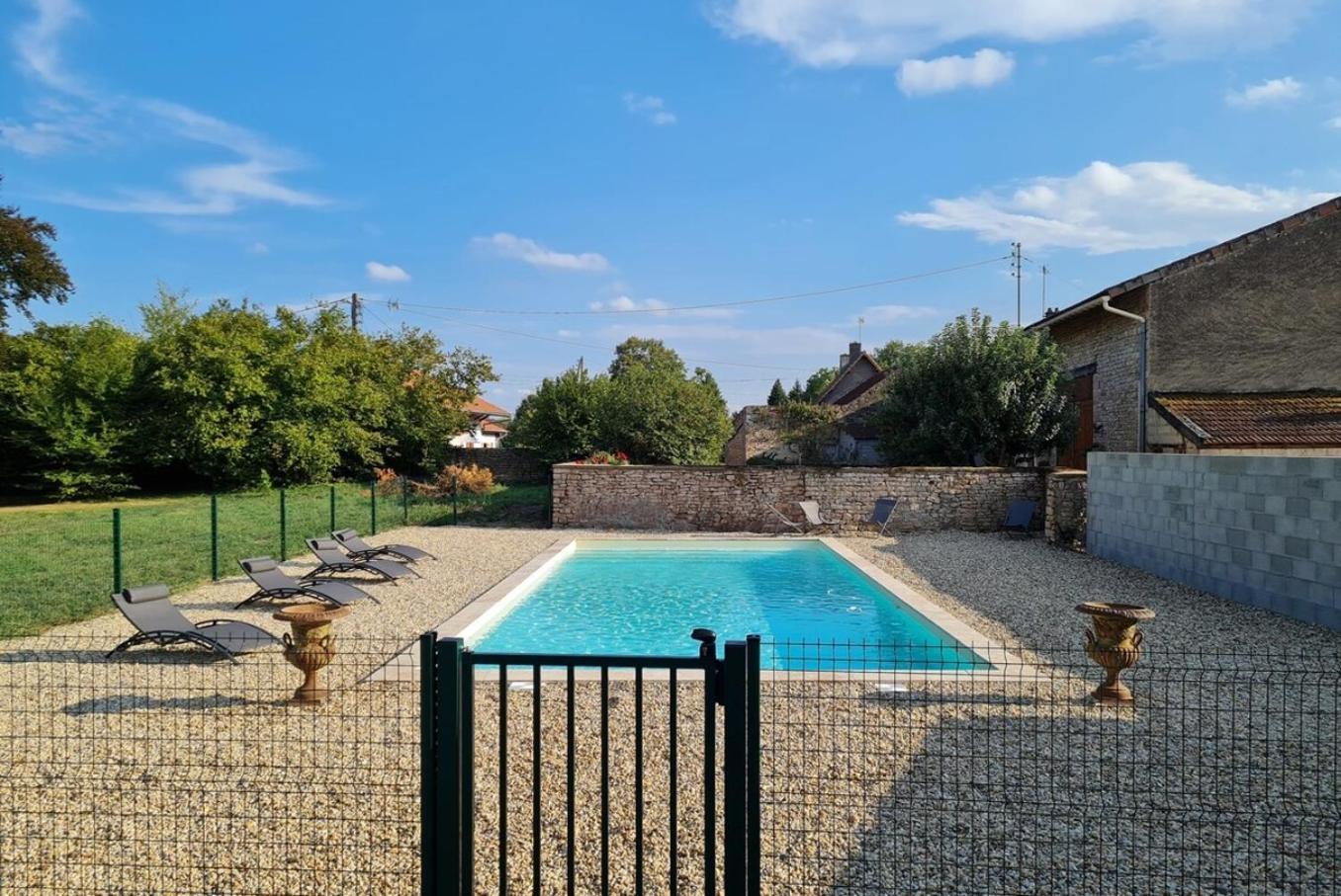 Гостьовий будинок La Colombire Family House With Swimming Pool Ratenelle Екстер'єр фото